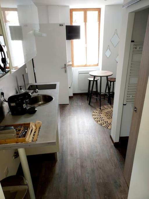 T2 Cosy Vieux Montlucon Apartamento Exterior foto