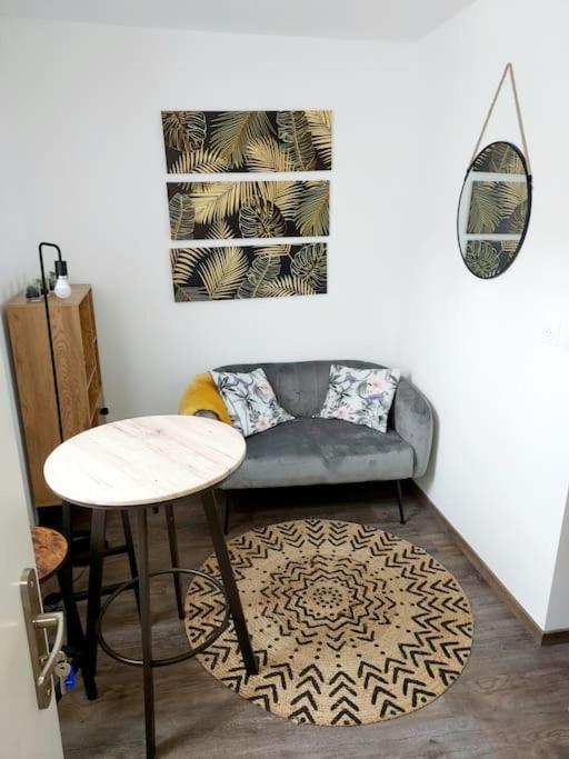 T2 Cosy Vieux Montlucon Apartamento Exterior foto
